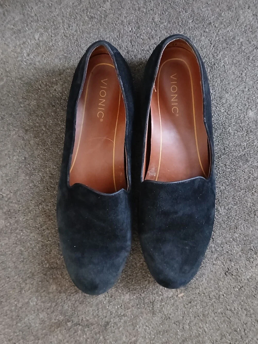 Vionic Women’s Black Suede Slip-On Loafers with Brown Insole Size 9